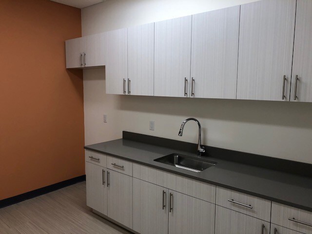 More Photos Of 150 College Rd W, Princeton Office For Lease