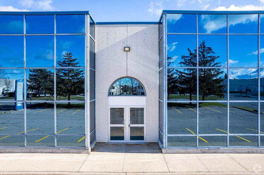 More Photos Of 51 Caldari Rd, Vaughan Warehouse For Lease