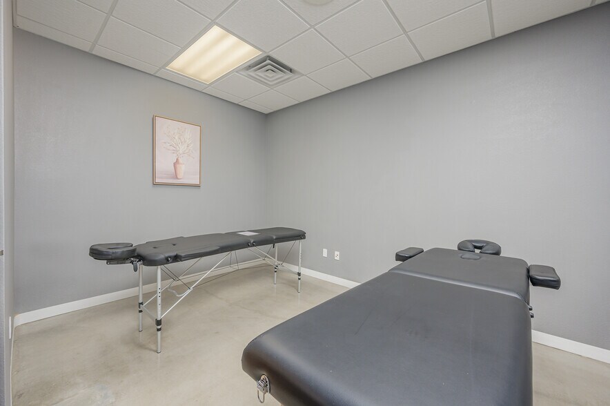 More Photos Of 1491 Palma Rd, Bullhead City Medical For Sale