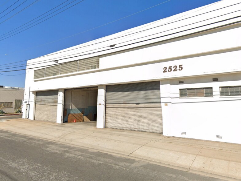 Primary Photo Of 2525 Fruitland Ave, Vernon Manufacturing For Lease