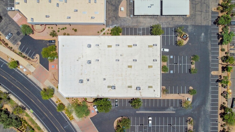 More Photos Of 1325 W Auto Dr, Tempe Light Distribution For Lease