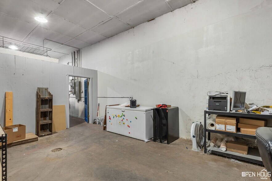 More Photos Of 18847 US-281, Windthorst Storefront Retail Office For Sale