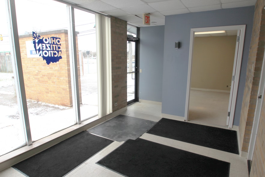 More Photos Of 1511 Brookpark Rd, Cleveland Office For Lease