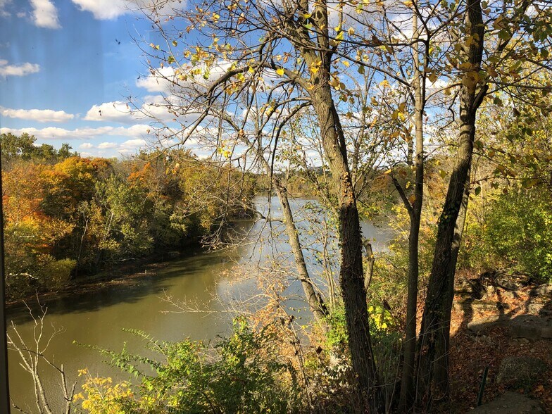 More Photos Of 6099 Riverside Dr, Dublin Office For Lease