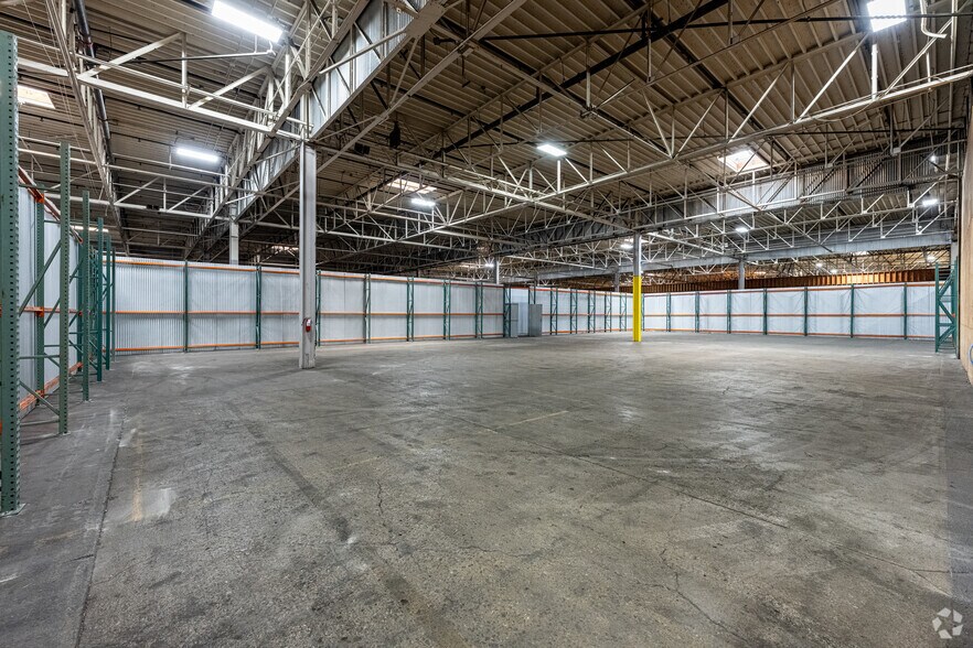 More Photos Of 929 S Azusa Ave, City Of Industry Warehouse For Lease