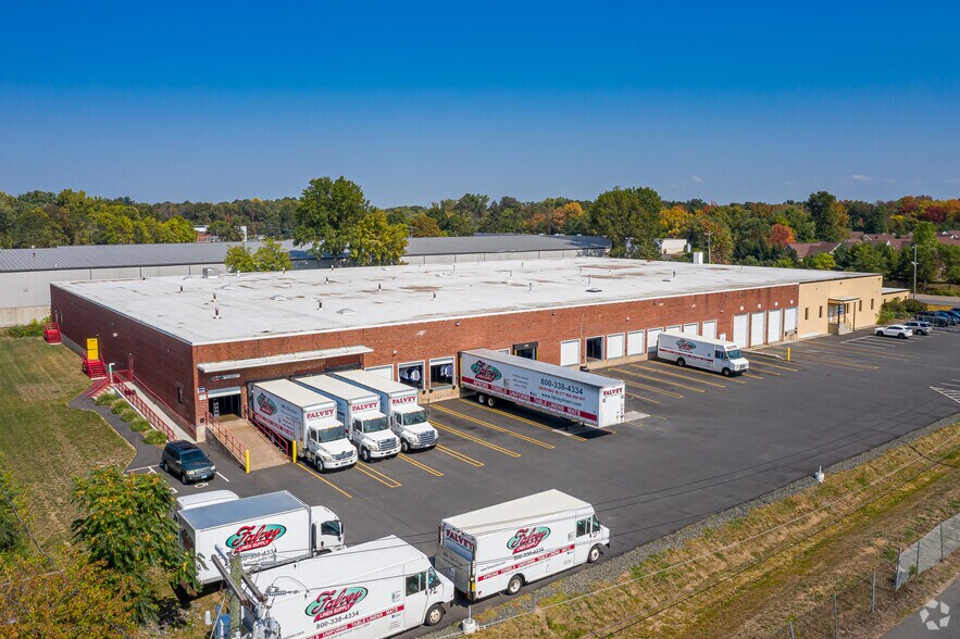 More Photos Of 69 Leggett St, East Hartford Warehouse For Lease