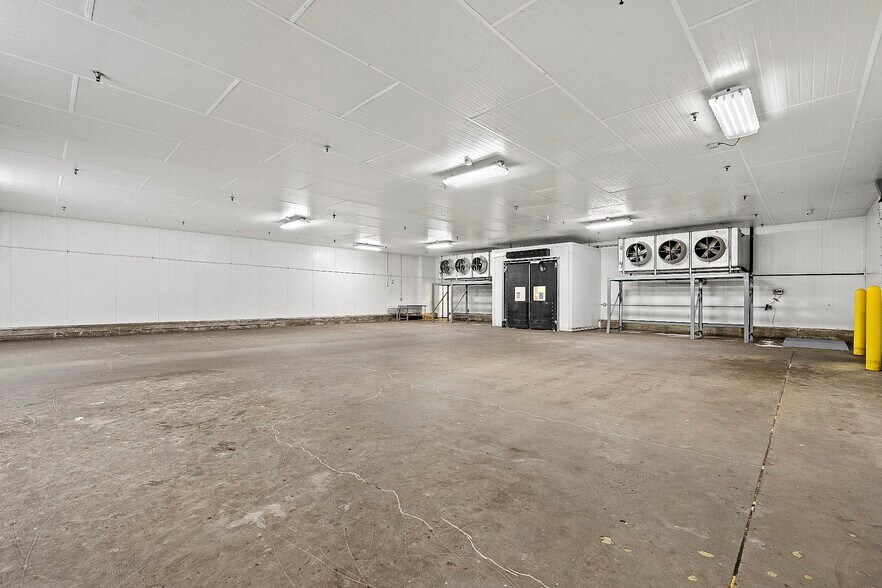 More Photos Of 333 N Euclid Way, Anaheim Food Processing For Lease