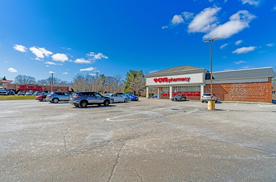 More Photos Of 676 Southbridge St, Auburn Drugstore For Sale