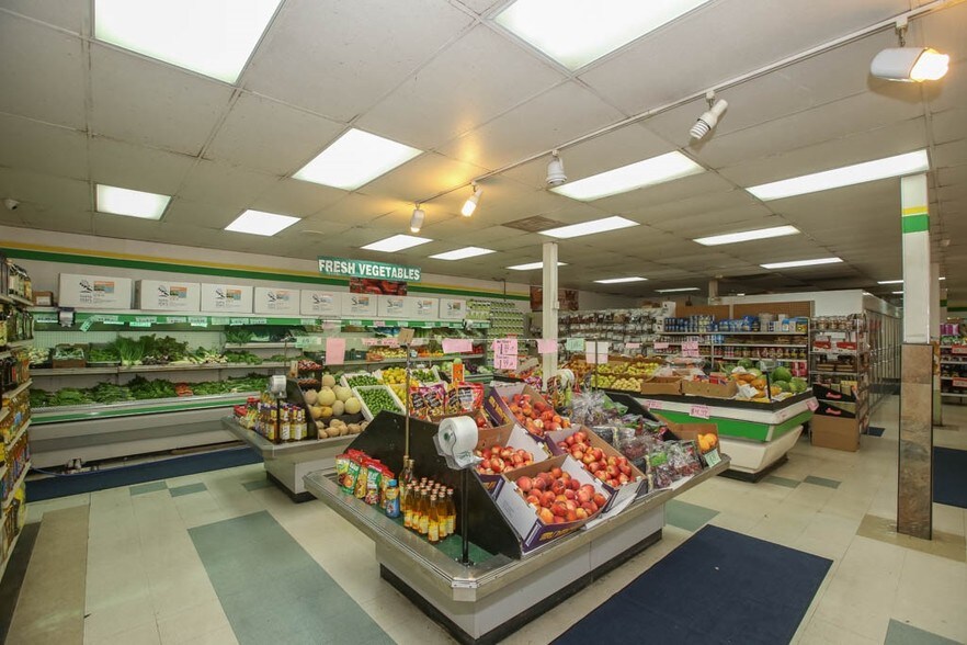 More Photos Of 1801 W Whittier Blvd, Montebello Storefront Retail Office For Lease