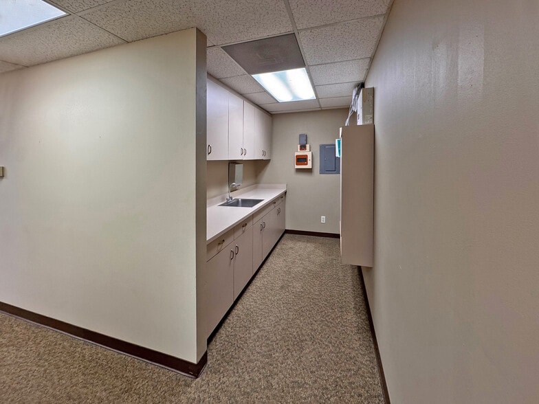 More Photos Of 1805 N California St, Stockton Medical For Sale