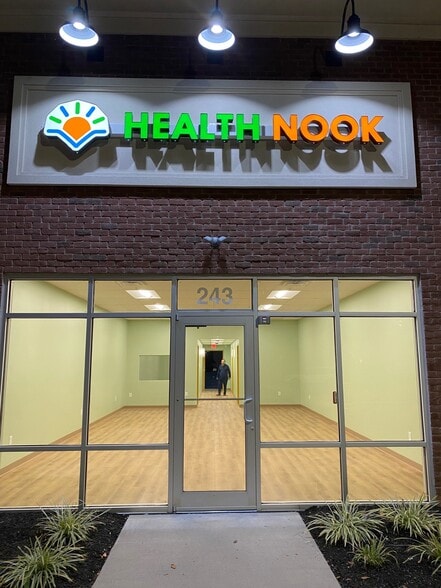More Photos Of 243 Eastern Blvd N, Hagerstown General Retail For Lease