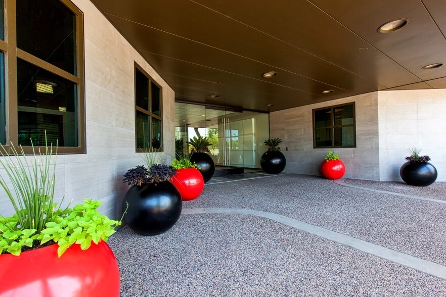 More Photos Of 7855 S River Pky, Tempe Office For Sale