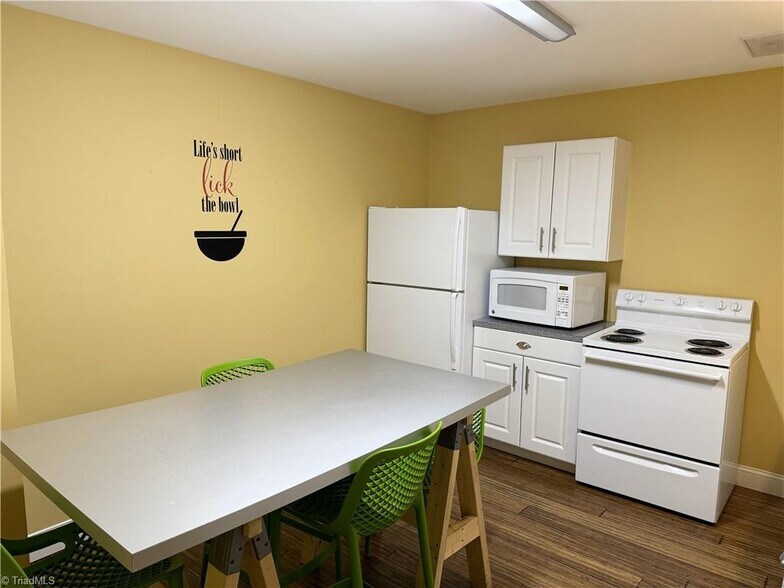 More Photos Of 150 Pine Ridge Rd, Mount Airy Warehouse For Sale