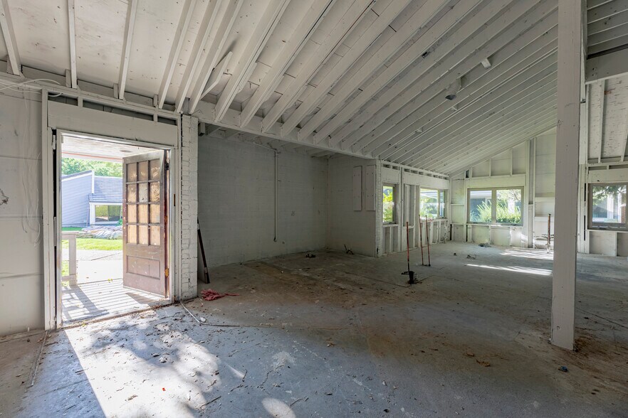 More Photos Of 8000 E Prentice Ave, Englewood Office For Sale
