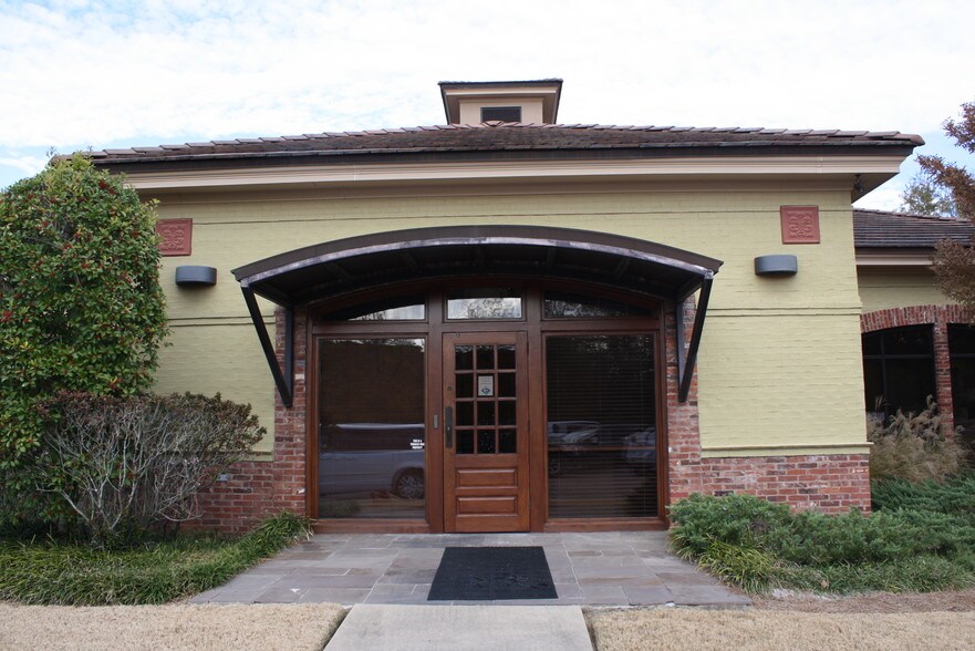 More Photos Of 602 Crescent Pl, Ridgeland Office For Lease