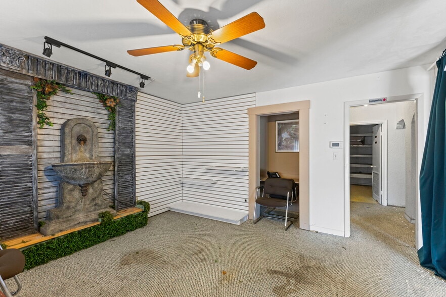 More Photos Of 5034 N Nebraska Ave, Tampa Freestanding For Sale