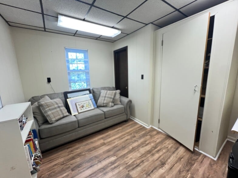 More Photos Of 332-334 North Ave, Garwood Loft Creative Space For Sale