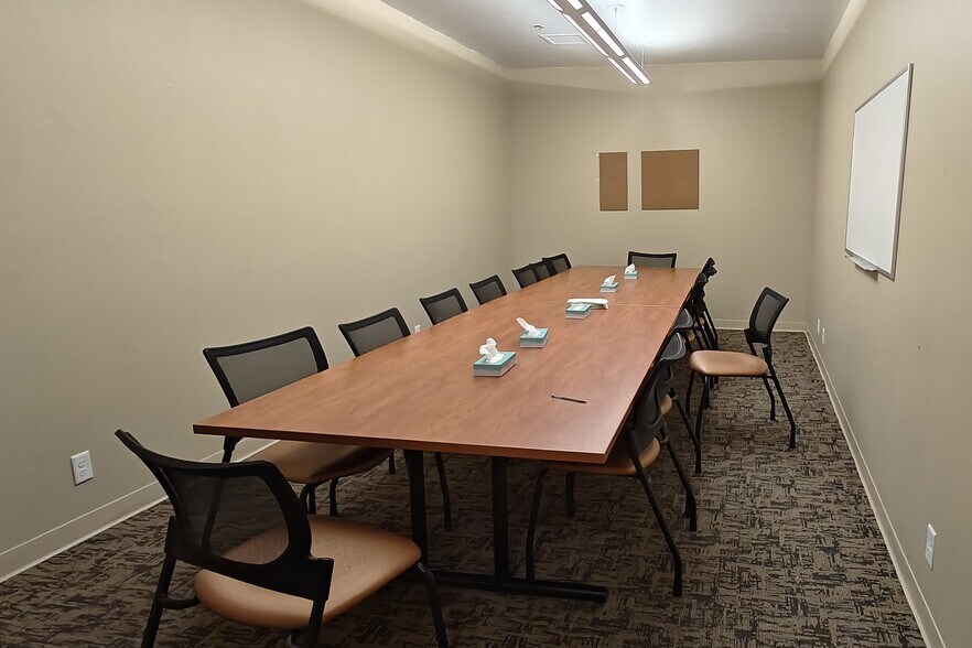 More Photos Of 3210 E Rd, Clifton Office For Sale