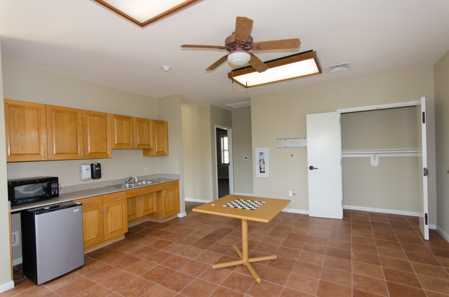 More Photos Of 400 Old Highway 290, Dripping Springs Healthcare For Sale