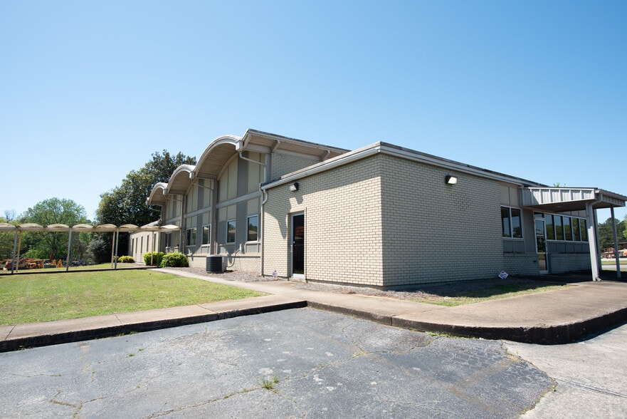 More Photos Of 110 Newton Bridge Rd, Athens Warehouse For Lease