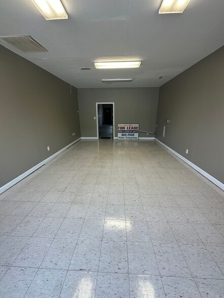 More Photos Of 5350 University Pky, Winston-Salem Unknown For Lease