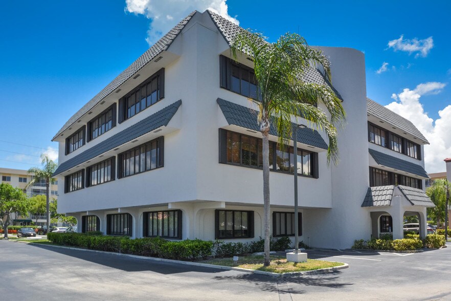 Primary Photo Of 200 W Palmetto Park Rd, Boca Raton Office For Lease