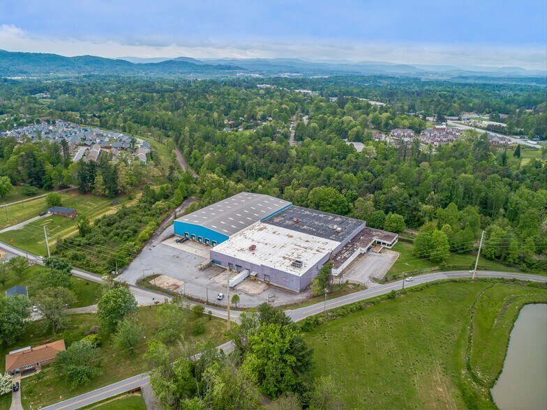 Primary Photo Of 90 Christ School Rd, Arden Distribution For Lease