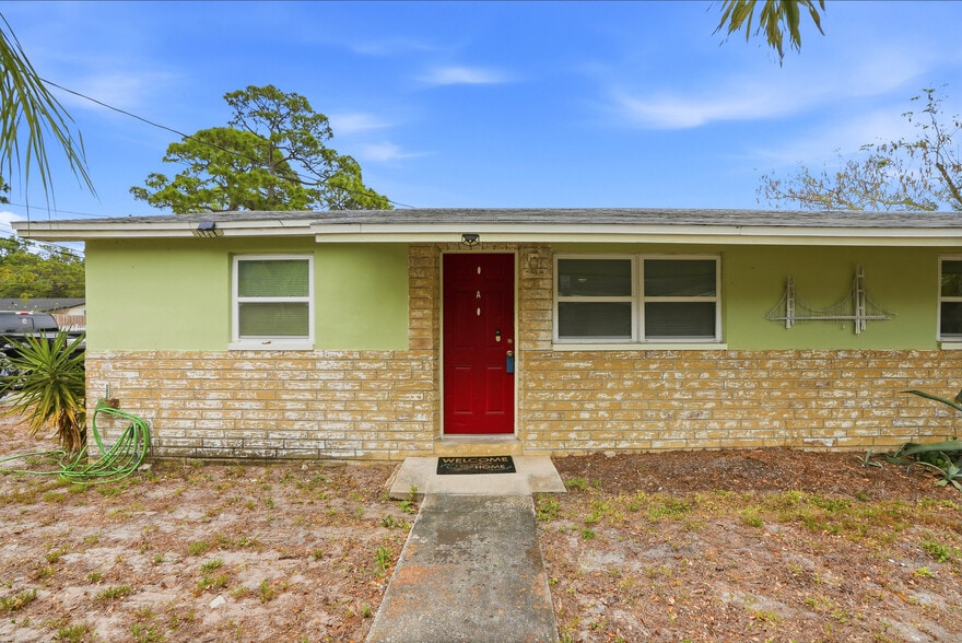 More Photos Of 8040 47th Ave N, Saint Petersburg Apartments For Sale