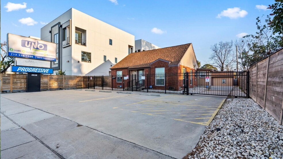 More Photos Of 4928 Old Spanish Trl, Houston Office For Sale