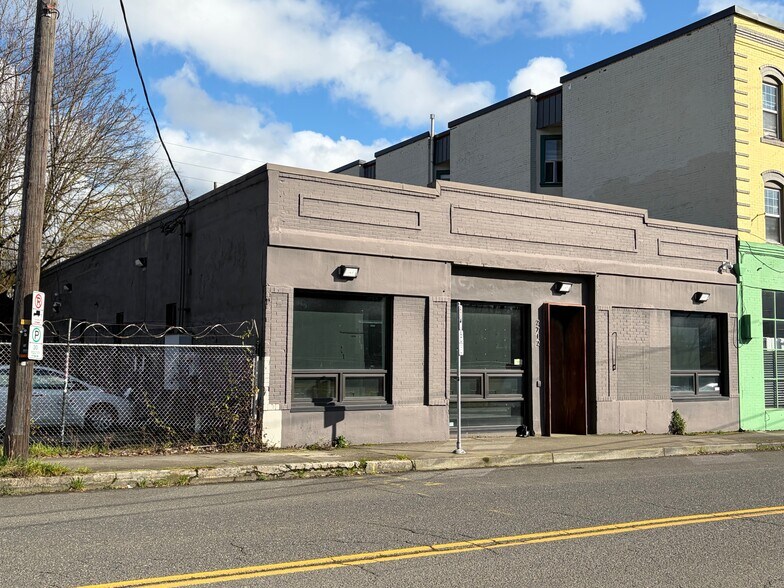 Primary Photo Of 2712 N Mississippi Ave, Portland Office For Lease