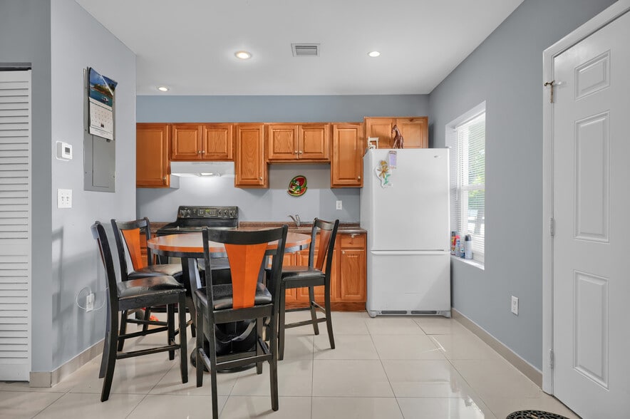 More Photos Of 2155 NW 28th St, Miami Apartments For Sale