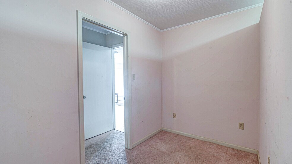More Photos Of 518 Old Richton Rd, Petal Office Residential For Sale