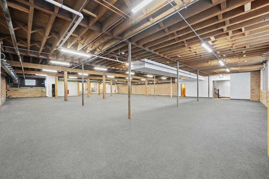 More Photos Of 526 N Western Ave, Chicago Manufacturing For Sale