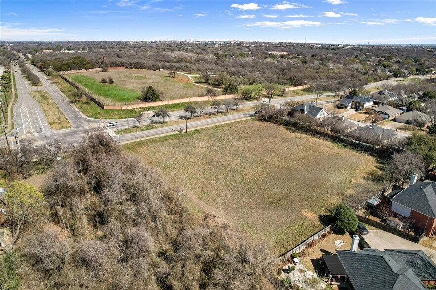 More Photos Of 2400 W Sublett Rd, Arlington Land For Sale