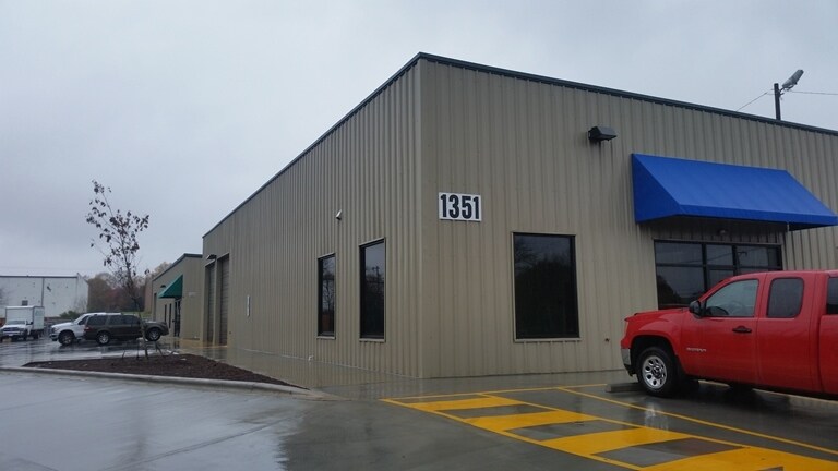 More Photos Of 1351 Continental Blvd, Charlotte Warehouse For Lease