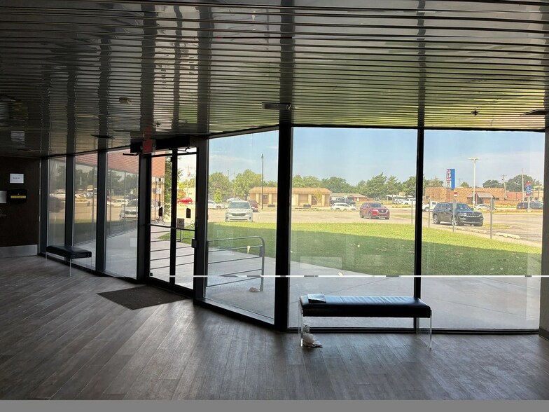 More Photos Of 1125 N Porter Ave, Norman Medical For Sale