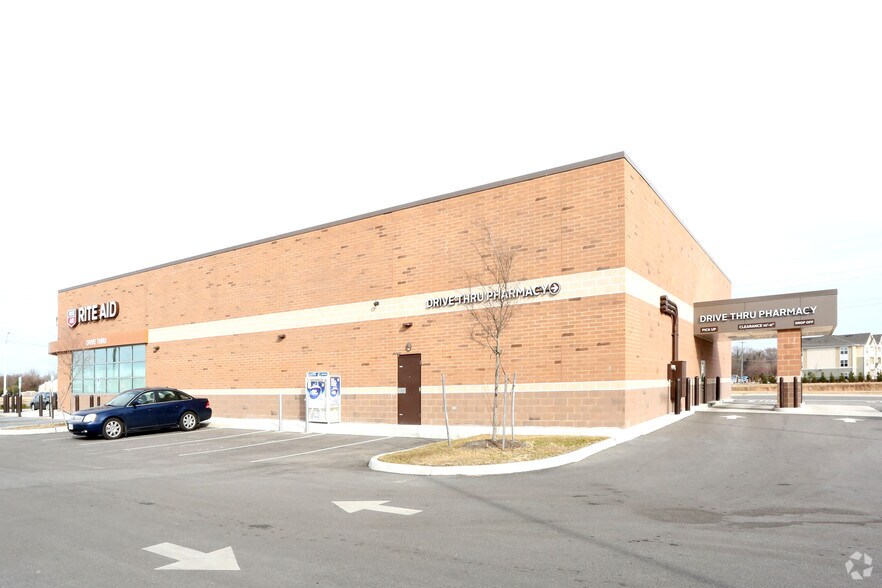 More Photos Of 6150 Old College Dr, Suffolk Drugstore For Sale