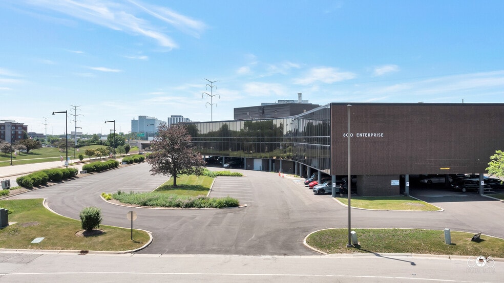 Primary Photo Of 800 Enterprise Dr, Oak Brook Medical For Lease