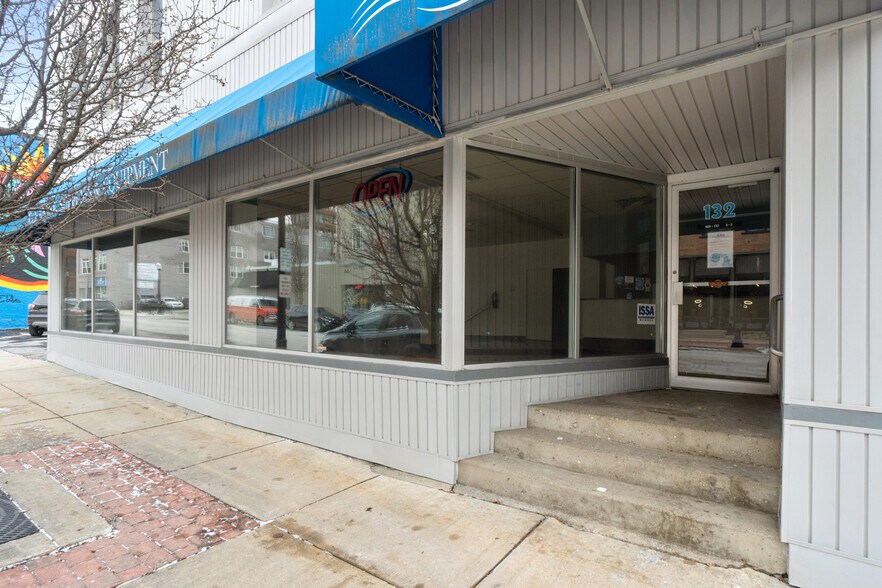 More Photos Of 132 W Pearl St, Jackson Storefront For Sale