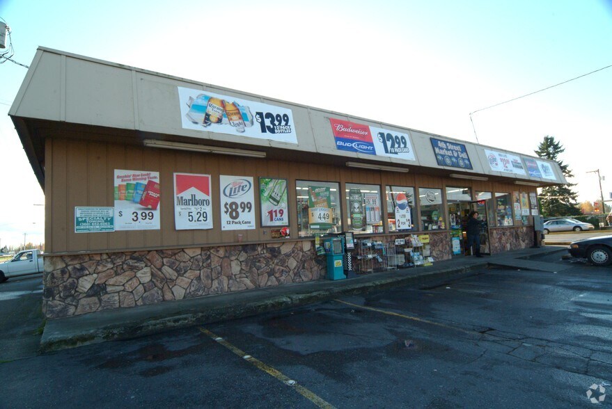 More Photos Of 1212 4th St, Marysville Convenience Store For Sale