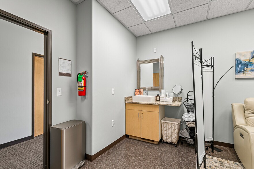 More Photos Of 3144 State St, Medford Healthcare For Lease