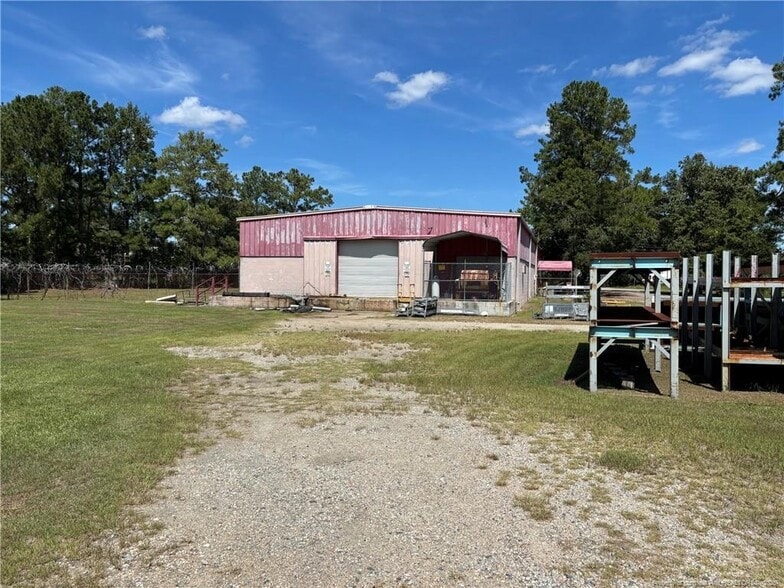 More Photos Of 310 Hines St, Lumberton Industrial For Sale