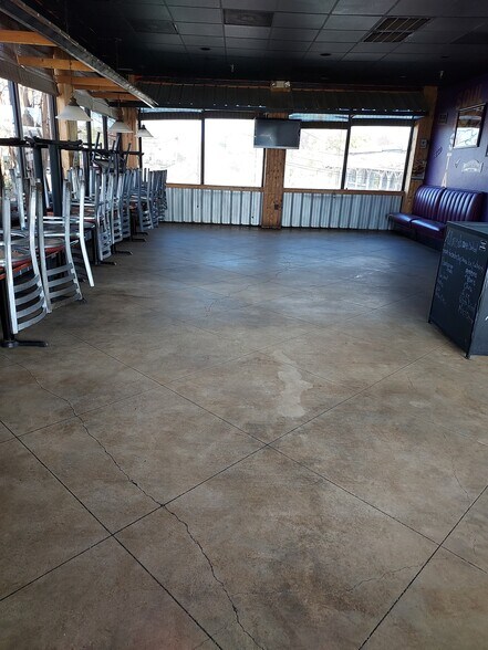 More Photos Of 6954 Old Canton Rd, Ridgeland Storefront Retail Office For Lease