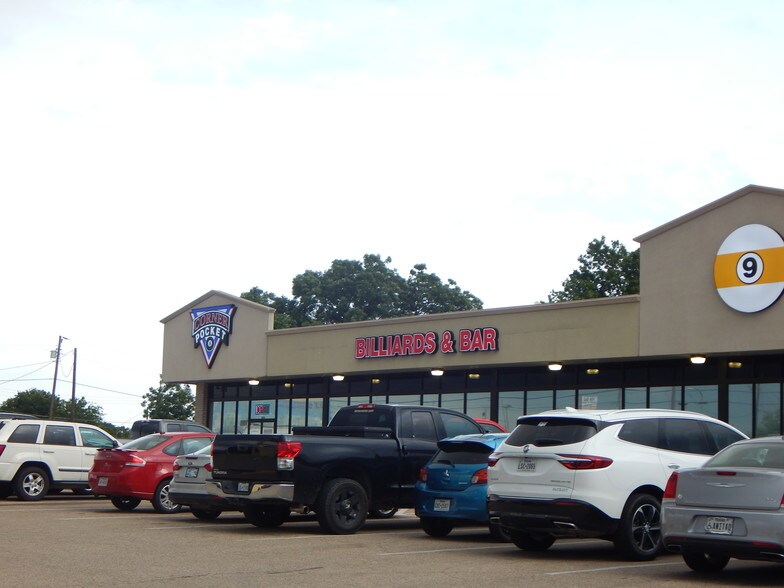 More Photos Of 202 E Veterans Memorial Blvd, Killeen Storefront Retail Office For Sale
