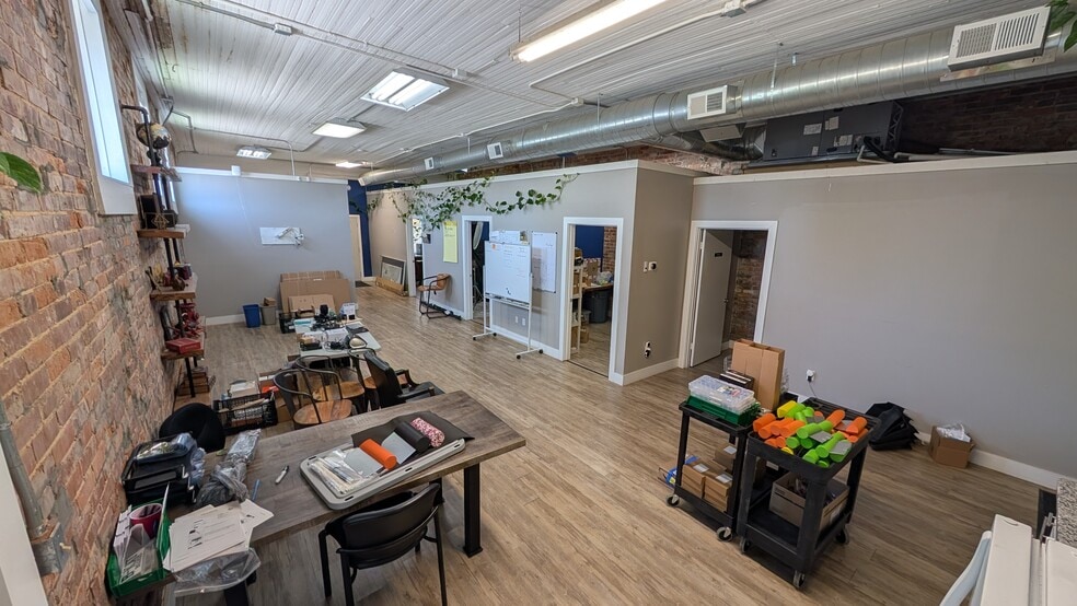 More Photos Of 1700 Foust St, Chattanooga Flex For Sale