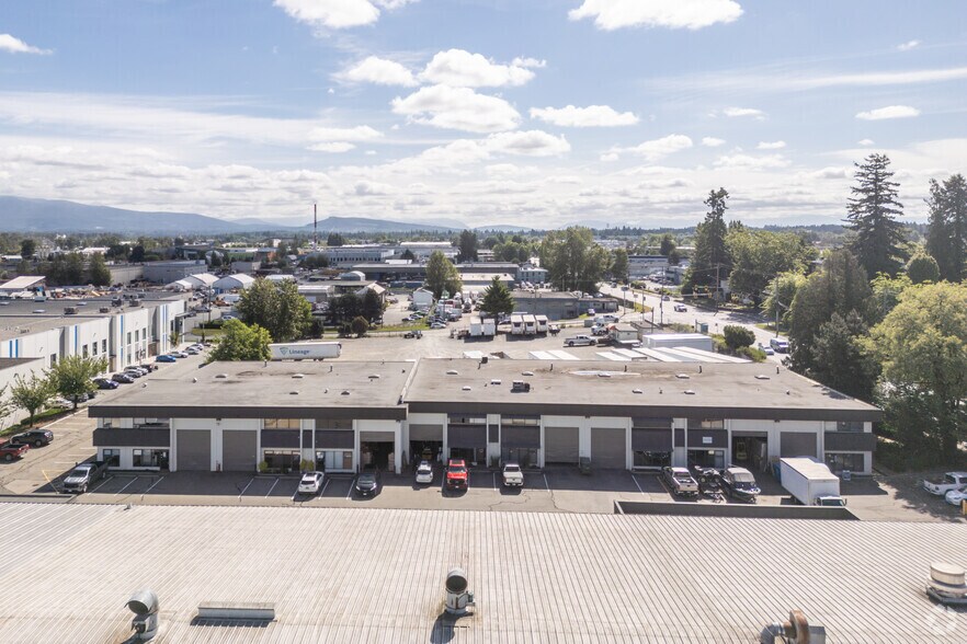 More Photos Of 18935 96th Ave, Surrey Warehouse For Lease