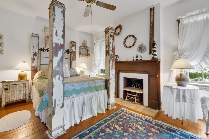 More Photos Of 146 S 3rd St, Ste Genevieve Hospitality For Sale