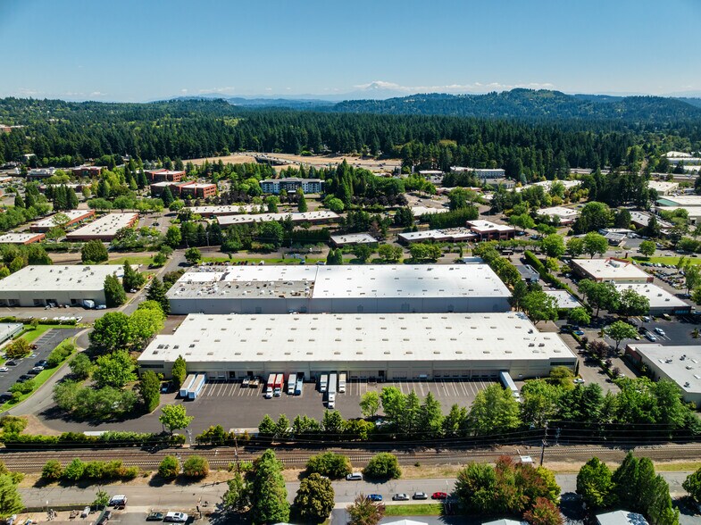 More Photos Of 7342-7380 SW Kable Ln, Portland Warehouse For Lease