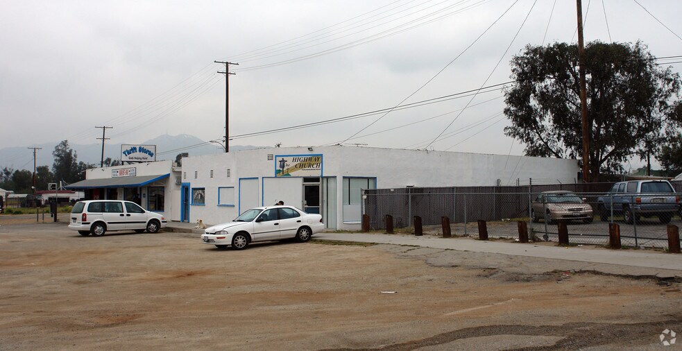 More Photos Of 13958-13968 Old 215 Frontage Rd, Moreno Valley Storefront Retail Residential For Sale