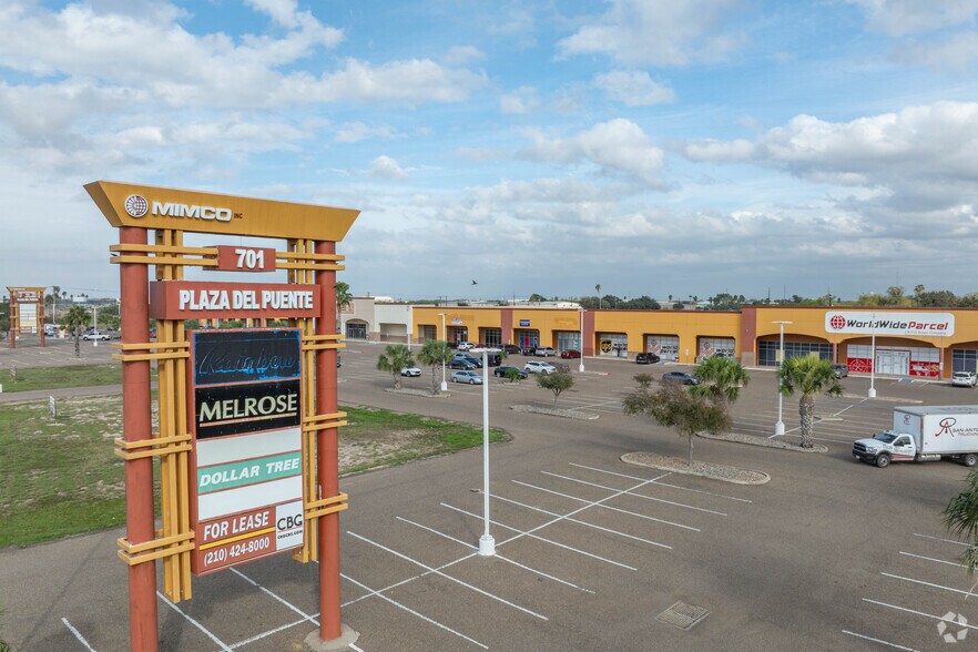 More Photos Of 701 N International Blvd, Hidalgo General Retail For Sale